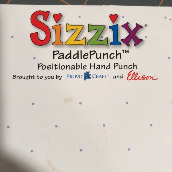 4. Sizzix Paddle Punch Positionable hand Punch dies - Picture 11 of 15